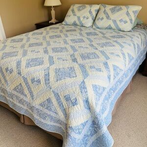 Laura Ashley Quilted Bedspread Set